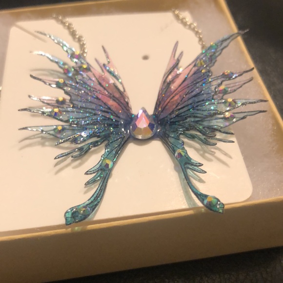 Fairy wing necklace - Picture 10 of 12